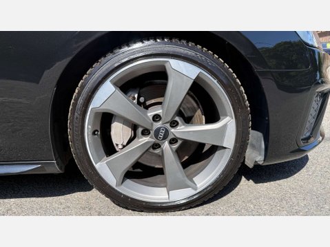 Audi A4 2.0 A4 Black Edition 45 TFSI Quattro Semi-Auto 4WD 5dr 40