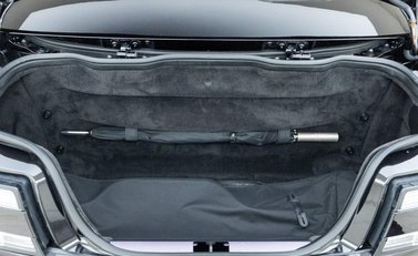 Aston Martin V12 Vantage S Roadster 33