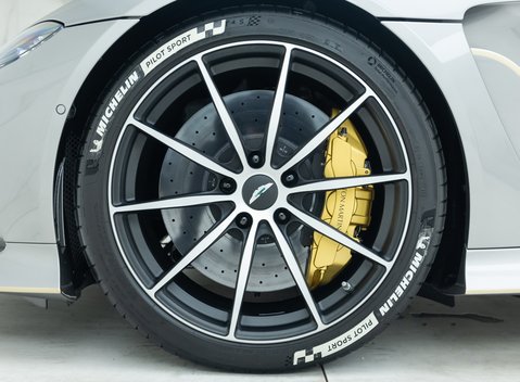 Aston Martin V12 Vantage 24