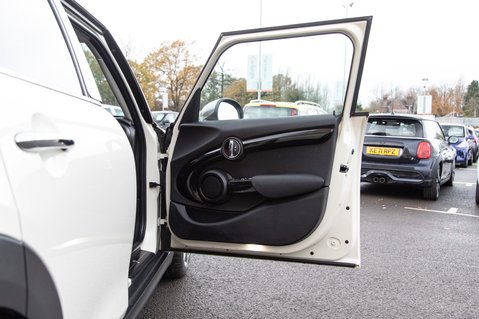 Mini Hatch COOPER SEVEN 15