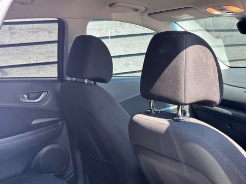 Hyundai KONA 1.6 Kona Premium GDi HEV Semi-Auto 5dr 26