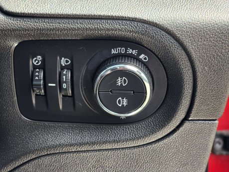 Vauxhall Grandland X 1.6 Turbo D BlueInjection Sport Nav SUV 5dr Diesel Auto Euro 6 (s/s) (120 p 24