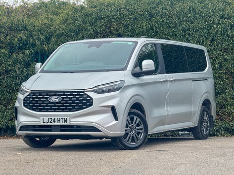 Ford Tourneo Custom Titanium Luxe | 9 Seat | Auto | L2 LWB | 320 | Euro 6 | £30,990 + vat
