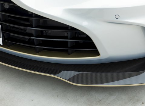 Aston Martin V12 Vantage 23