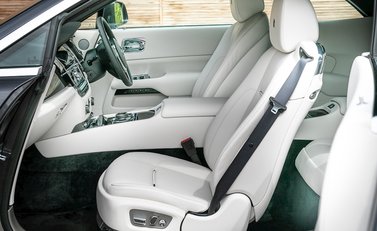 Rolls-Royce Dawn 15