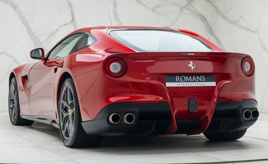 Ferrari F12 Berlinetta 10