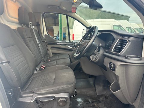 Ford Transit Custom 300 LIMITED P/V ECOBLUE 12