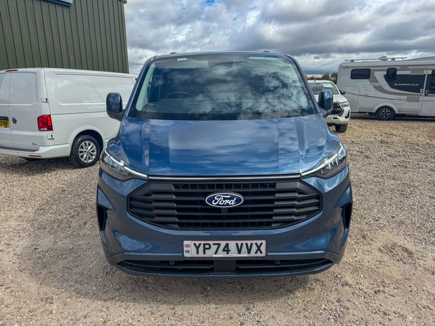 Ford Transit Custom SWB L1H1 Low Roof Limited 300 Air Con Alloys Camera Sensors EURO 6 3