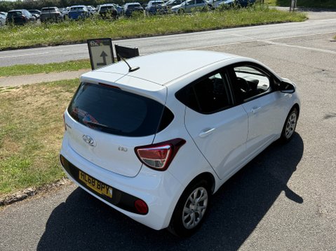 Hyundai i10 SE AUTOMATIC 24