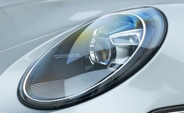 Porsche 911 GT3 Touring (992) 29