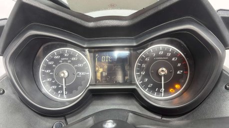 Yamaha Xmax 125 YP R 2018 21K RUNS GREAT PROJECT SCOOTER LEARNER 125CC BIKE 9