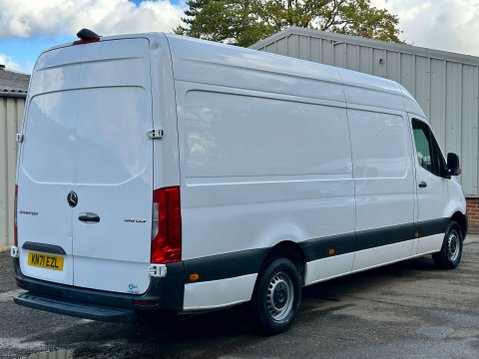 Mercedes-Benz Sprinter 2.0 315 CDI Progressive RWD L3 H2 Euro 6 (s/s) 5dr 5