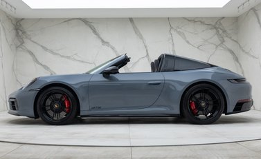 Porsche 911 Targa 4 GTS (992) 6