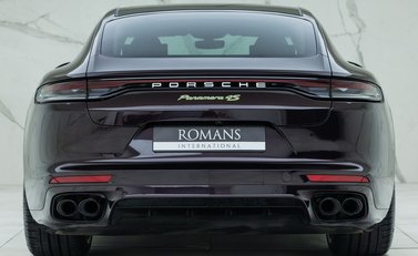 Porsche Panamera 4S E-Hybrid 5