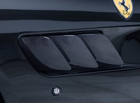 Ferrari GTC4 Lusso V12 40