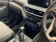 Hyundai TUCSON 1.6 Tucson SE Nav GDi 2WD 5dr 9