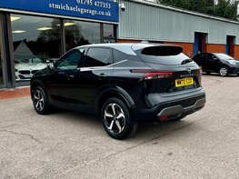 Nissan Qashqai 1.3 Qashqai N-Connecta DiG-T MHEV 5dr 9