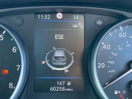 Nissan Qashqai 1.3 Qashqai N-Connecta DiG-T 5dr 24