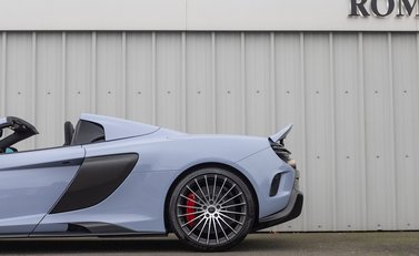 McLaren 675LT Spider 37