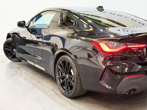 BMW 4 Series 2.0 420i M Sport Coupe 2dr Petrol Auto Euro 6 (s/s) (184 ps) 16