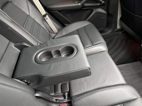 Porsche Cayenne V6 PLATINUM EDITION 69