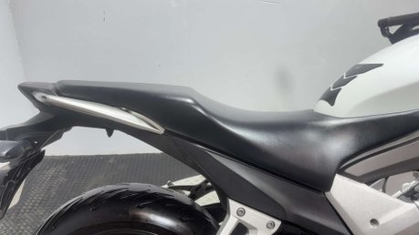 Honda VFR 2011 ONLY 22K NEW MOT SERVICED TOP BOX TOURER 800CC 13