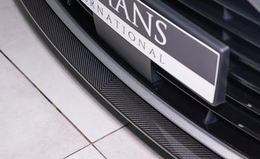 Aston Martin Vanquish V12 32