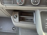 Volkswagen Crafter AUTO MWB L2H2 High Roof Trendline 35 Sensors EURO 6 32