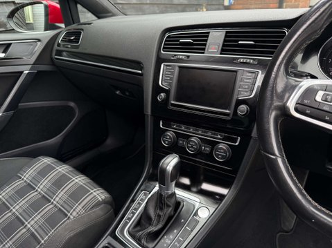 Volkswagen Golf 2.0 Golf GTD Semi-Auto 5dr 25