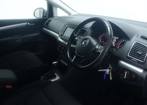 Volkswagen Sharan 1.4 Sharan SE Nav TSi Semi-Auto 5dr 40