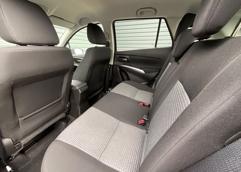 Suzuki SX4 S-Cross MOTION BOOSTERJET MHEV 11
