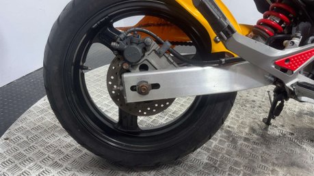 Honda CB 2001 1 OWNER 24K RUNNING PROJECT BIKE SPARES OR REPAIR 600CC 24