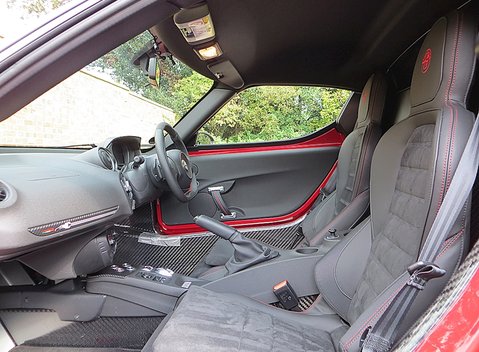 Alfa Romeo 4C Launch Edition 14