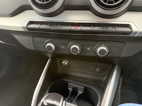 Audi Q2 2.0 TDI 35 S line S Tronic quattro Euro 6 (s/s) 5dr 32