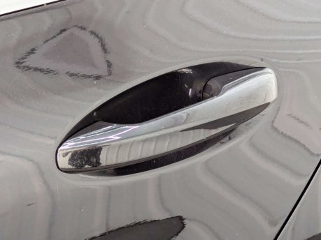 Mercedes-Benz C Class 2.1 C250 AMG Line Bluetec Auto 5dr 31