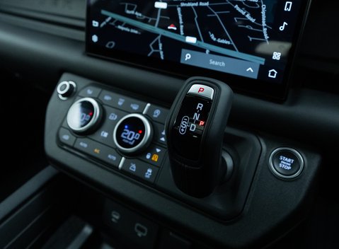 Land Rover Defender 110 V8 20