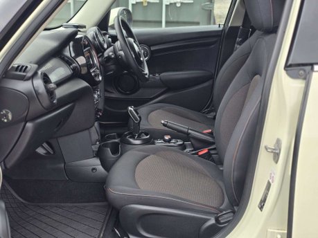 Mini Hatch 1.5 Cooper GPF Hatchback 5dr Petrol Steptronic Euro 6 (s/s) (136 ps) 33