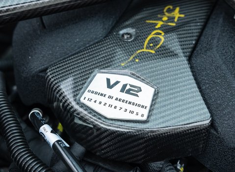 Lamborghini Aventador S LP 740-4 43