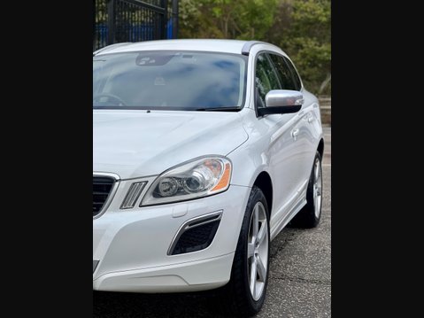 Volvo XC60 2.0 R-Design Powershift 25