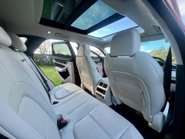 Jaguar F-Pace R-DYNAMIC BLACK 26