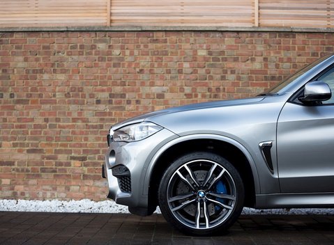 BMW X5 M 8