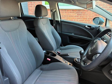 SEAT Leon 1.2 TSI S Copa Euro 5 (s/s) 5dr 9