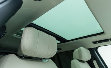 Land Rover Range Rover D350 AUTOBIOGRAPHY LWB 16