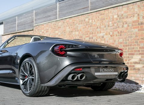 Aston Martin Zagato Vanquish Volante 25