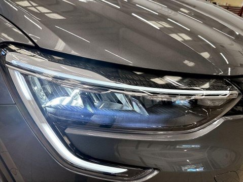 Renault Arkana 1.6 E-TECH evolution SUV 5dr Petrol Hybrid Auto Euro 6 (s/s) (145 ps) 9
