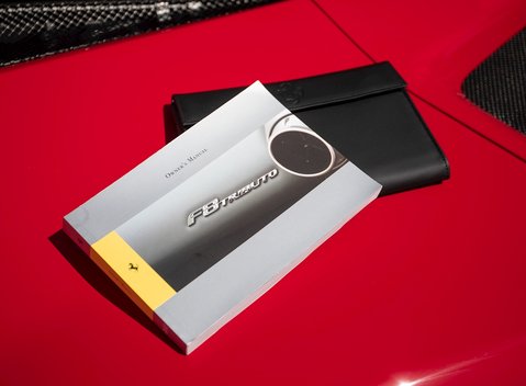 Ferrari F8 Tributo 37