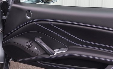 Ferrari California T 24