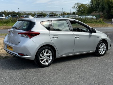 Toyota Auris VVT-I BUSINESS EDITION TSS 4