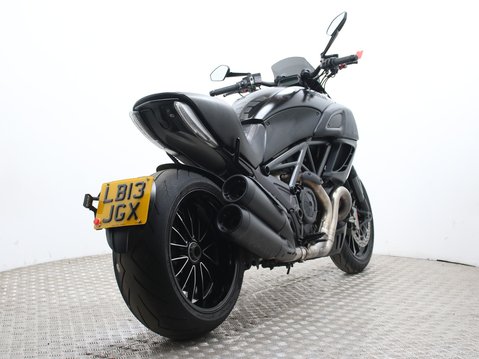 Ducati Diavel DIAVEL 3