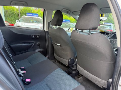 Toyota Yaris 1.33 Dual VVT-i TR Euro 5 5dr 28
